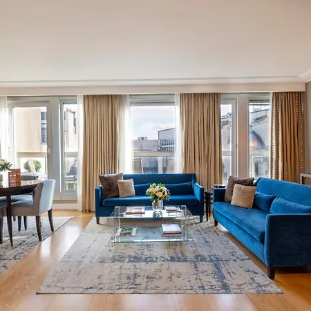 Warwick Champs-elysées Hotel