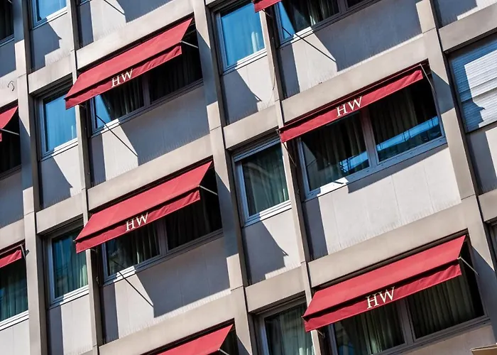 Warwick Champs-elysées Hotel 4*