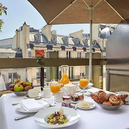Warwick Champs-elysees Hotel 4*