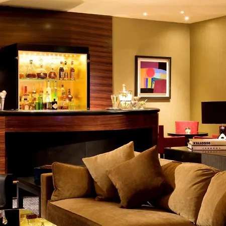 Warwick Champs-elysees Hotel 4*