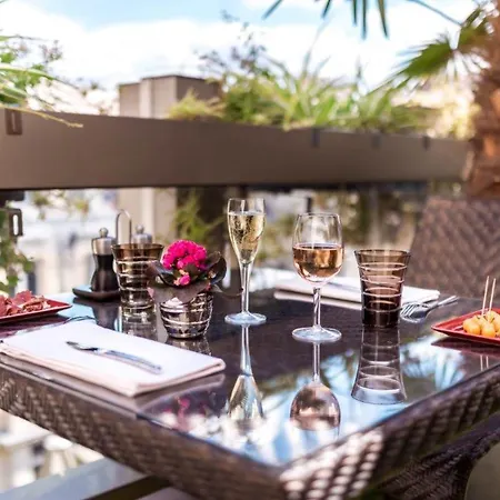 Warwick Champs-elysees Hotell