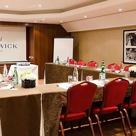 Hotel Warwick Champs-elysees 4*