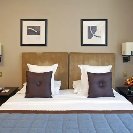 Warwick Champs-elysees 4* Paris