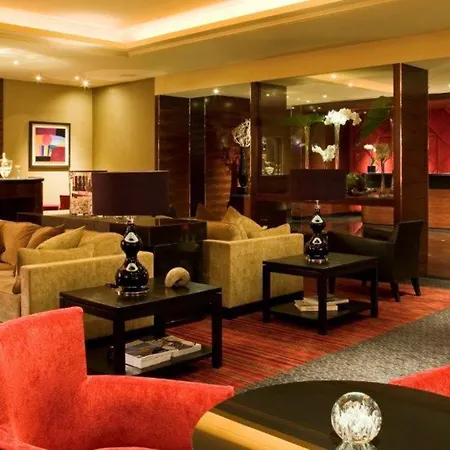 Warwick Champs-elysees 4*