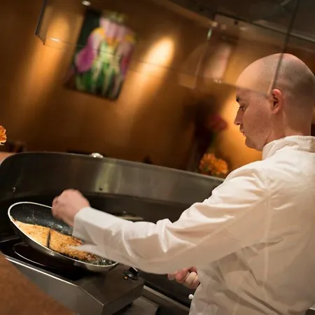 Warwick Champs-elysees Parijs