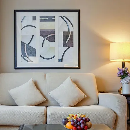 Warwick Champs-elysees