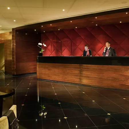 Warwick Champs-elysees 4*