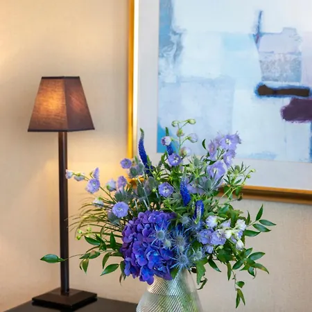 Warwick Champs-elysees 4* Paris