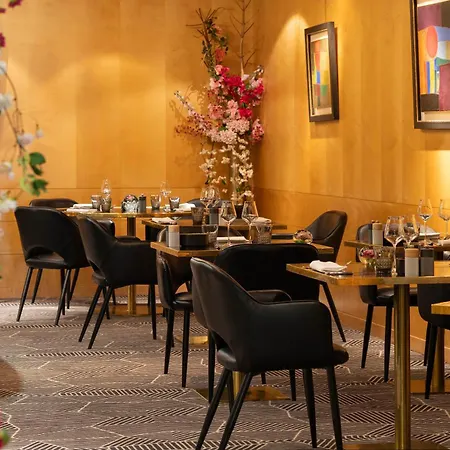 فندق Warwick Champs-elysees 4*