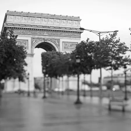 Hotel Warwick Champs-elysees 4*