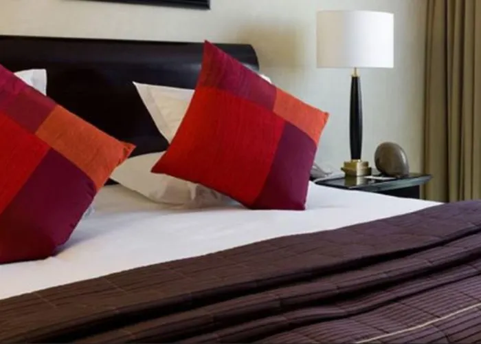 Warwick Champs-elysees 4* Paris