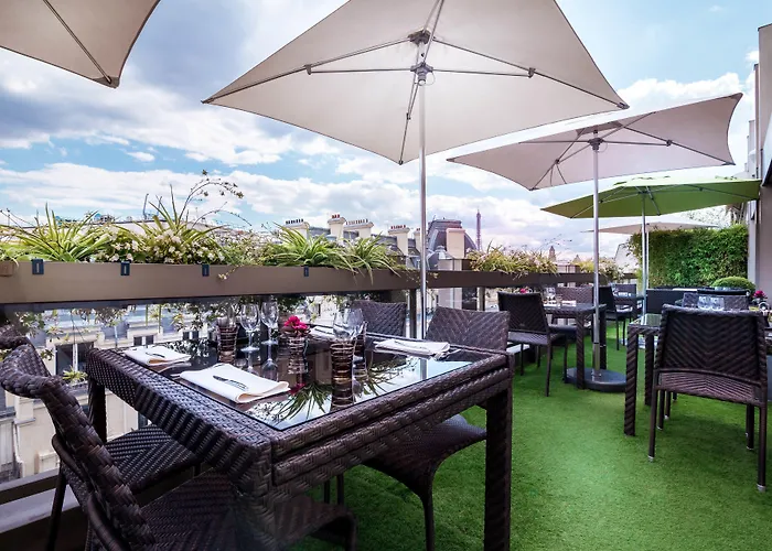 Warwick Champs-elysees Otel 4*