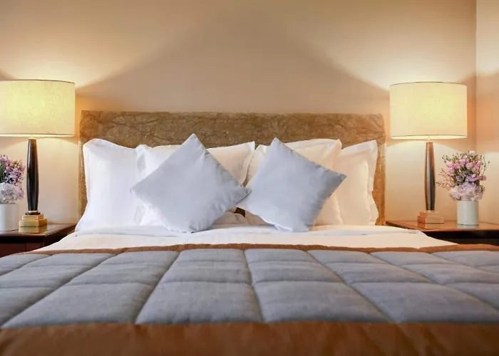 Warwick Champs-elysees Otel Paris