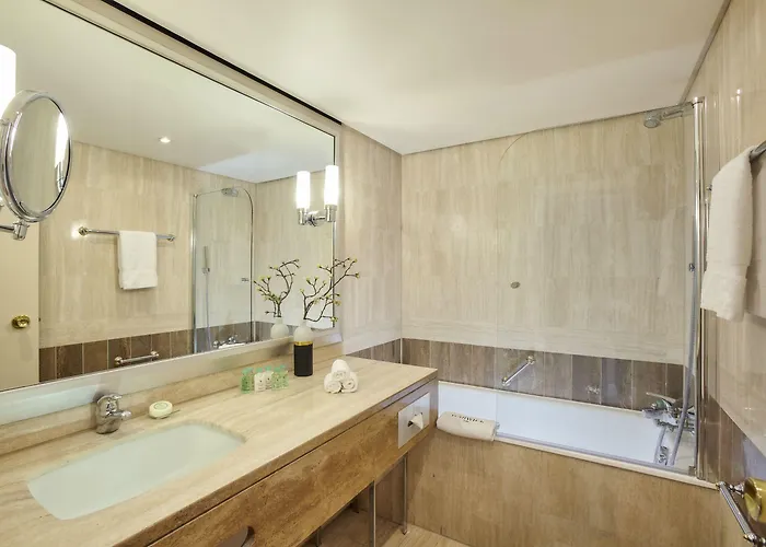 Otel Warwick Champs-elysees Paris