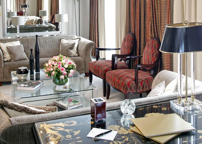 Warwick Champs-elysees 4*