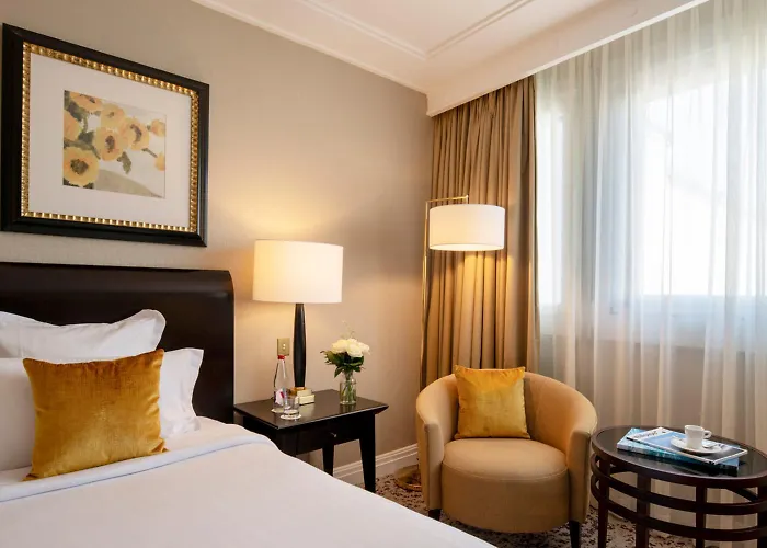 Warwick Champs-elysees 酒店 4*