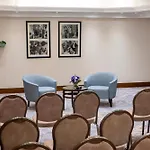 Warwick Champs-elysees 호텔 4*