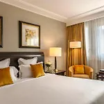Warwick Champs-elysees 4*