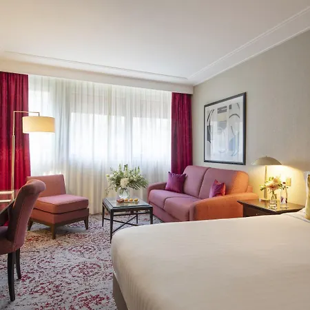 Warwick Champs-elysees Paris