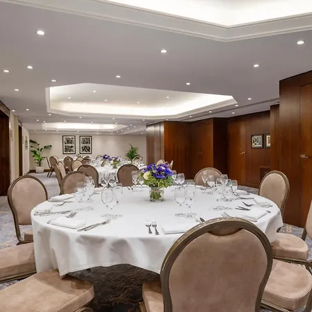 Hotel Warwick Champs-elysees 4*