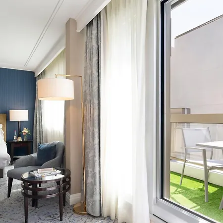 Warwick Champs-elysees Hotel