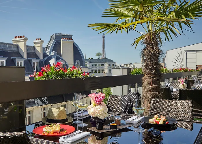 Warwick Champs-elysees Hotel 4*