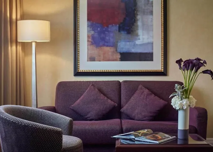 Warwick Champs-elysees Hotel 4*