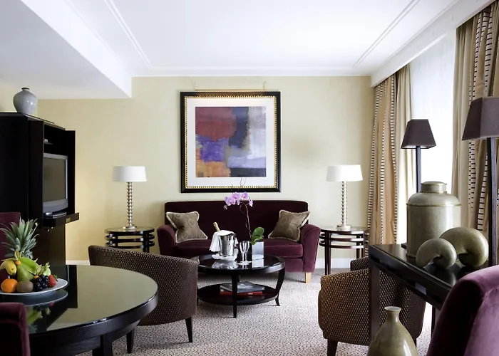 Warwick Champs-elysees Hotel