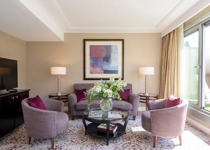 Hotel Warwick Champs-elysees 4*