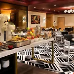 Warwick Champs-elysées Hotel 4*