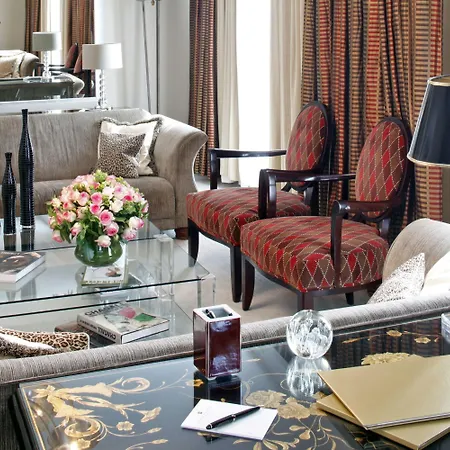 Warwick Champs-elysees 4*